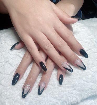 Nails by Susan 573-590/5064