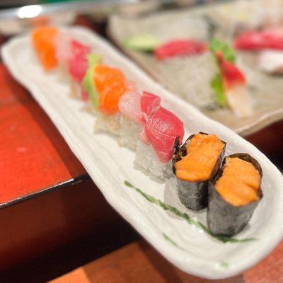 Rainbow roll & Uni (sea urchin)