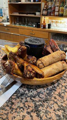 Pu Pu Platter for Gladys and Abner.  Yum!