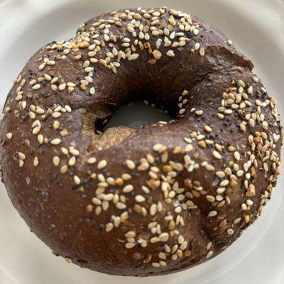 russian pumpernickel bagel