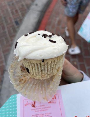 seasonal banana chocolate chip cupcake!!! really tasty with great cream cheese frosting