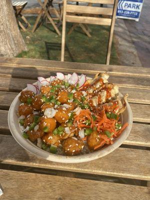 Their special: boom bang chicken bowl!