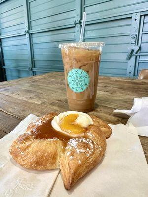 Peaches and cream pastry and 24oz iced coffee