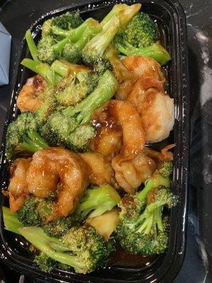 Shrimp and broccoli with brown sauce