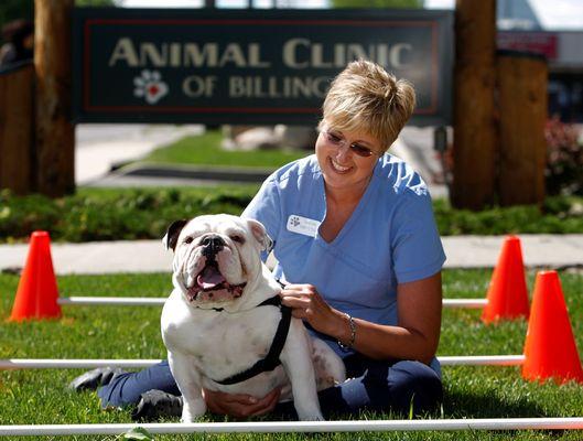 Pet conditioning and canine physical rehabilitation thereapy.