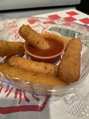 Mozzarella Sticks with Tomato Sauce (6)