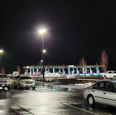 Literally no one at Costco!! Best time to shop is at the end of the month!! Woohoo!!