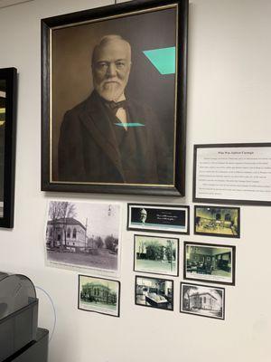 Information on the Carnegie library.