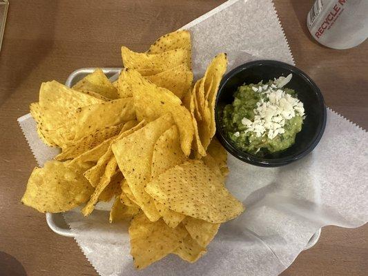 Guac & chips