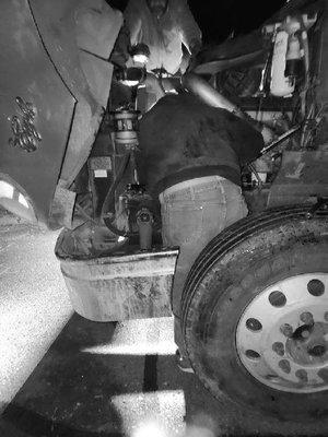 Putting in a fuel pump in Pampa. We do everything in our power to get you back on the road! #gmrs #mobilemechanic #roadsideservice