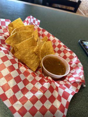 Warm chips n spicy salsa. Yum!!!