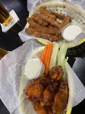 Wings and zucchini sticks