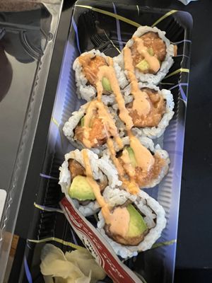 Sushi - spicy salmon avocado roll $8.99