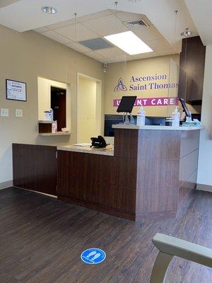 Front desk/Reception