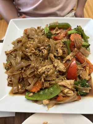 Drunken noodles - chicken