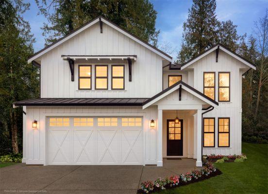 Clopay Coachman®
Traditional insulated steel and composite carriage house garage doors.