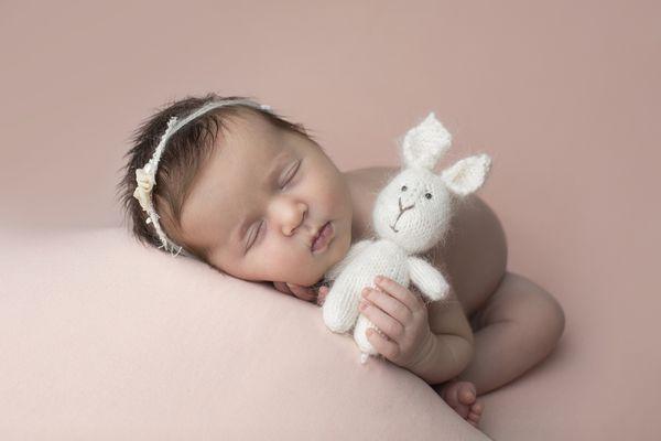 Newborn photo session in Brooklyn photo studio