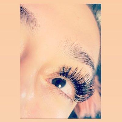 Volume lashes