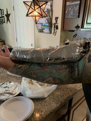 Carnitas super El Pelayo burrito