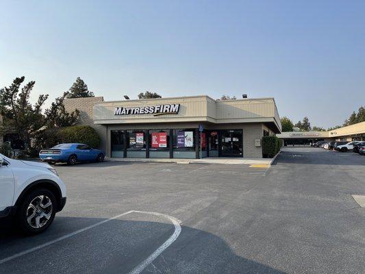 Mattress Firm Blossom Hill Road