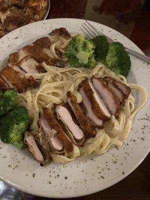 Fettuccini Alfredo with chicken