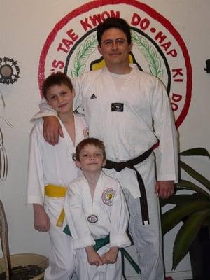 Families are always welcome at Chung's Tae Kwon Do in Palmer, AK.
* The family that kicks together, stays together *