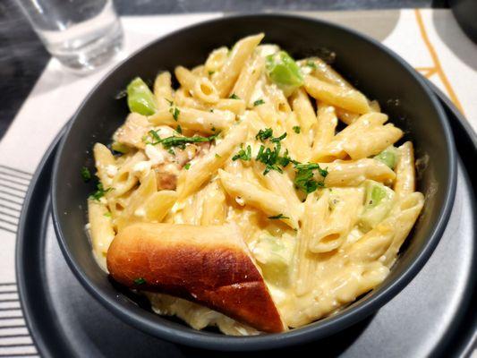 Make your own pasta.. chicken , broccoli, 4 cheese sauce , penne