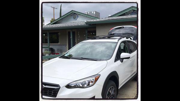 2019 Subaru Crosstrek / premium package / pearl white.