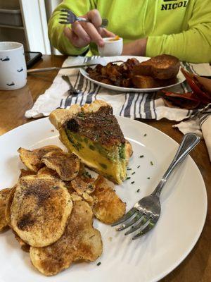 Broccoli pesto quiche and homemade chips