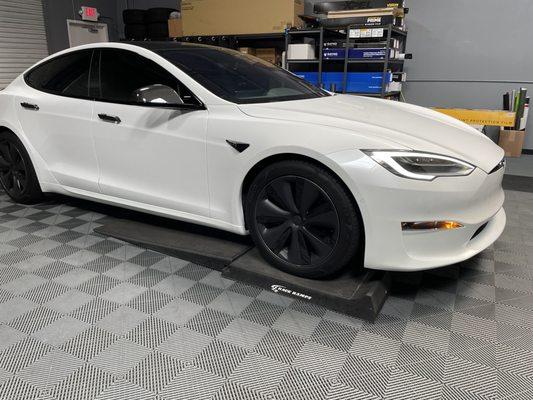 2022 Tesla Model S Plaid
 XPEL Ultimate Plus PPF
 XPEL Prime XR Plus window tint
 
 #tesla #teslatint #ppf #xpel #suntek #3m