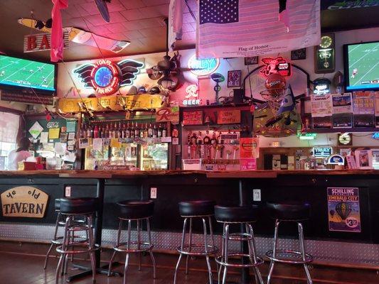 Pulled into the oldest tavern in Snohomish to wait on a client and beat the heat.