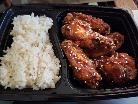 Spicy Korean wings and white rice