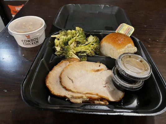 Turkey plate with broccoli & jiffy corn pie  11/10/21