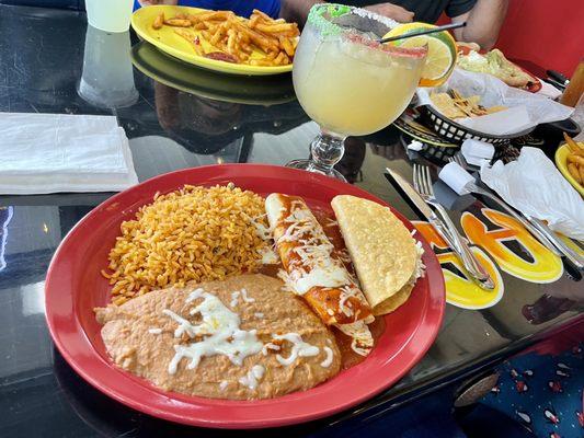 Taco & enchilada combo plate!