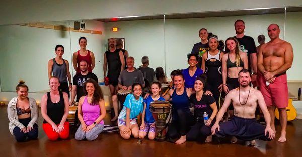 Another gathering of happy yoga students and teachers.