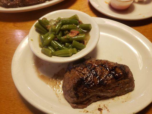 8ox sirloin and green beans #yum #ReviewsByRL