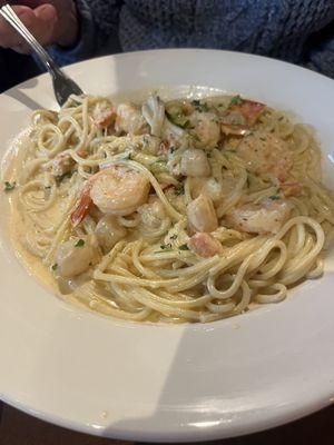 Pasta with Seafood Lover