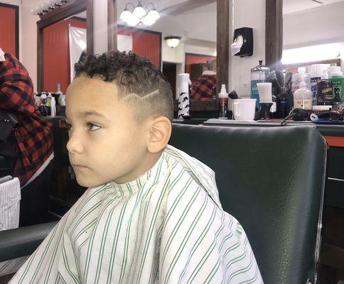 Kid's cut with line