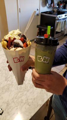 Bubble waffle + raspberry matcha