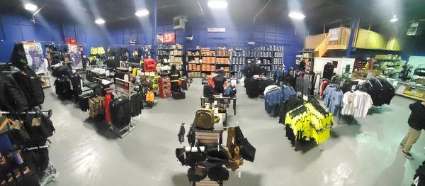 Large showroom with various brands, styles & sizes