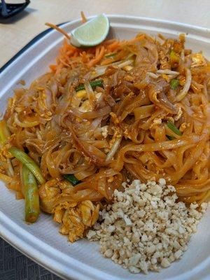 Chicken pad Thai