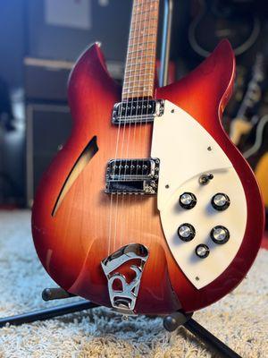 Rickenbacker 330 - Fire Glo