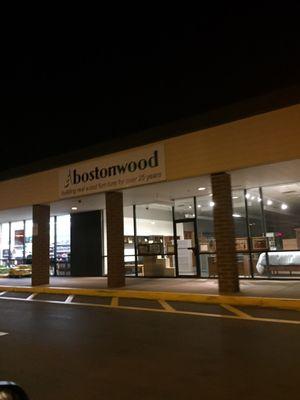 Bostonwood of Bedford -- Great Wall Plaza : 331 Great Road / Route 4 & Route 225, Bedford                     Storefront