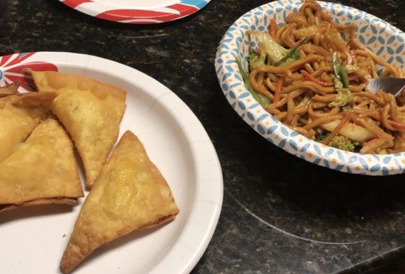 Crab rangoon and veggie lo mein