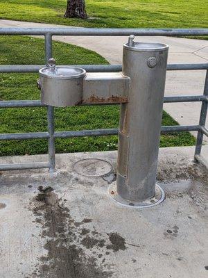 Water fountains by the basketball courts