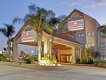 Hawthorn Inn & Suites