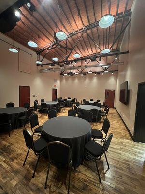 Space can be setup with round or rectangular tables to seat up to 72 guest.