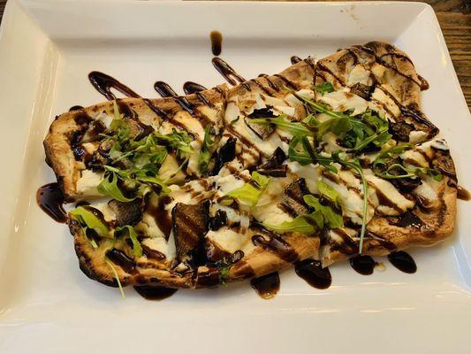 Mushroom and goat cheese balsamic  drizzle flatbread