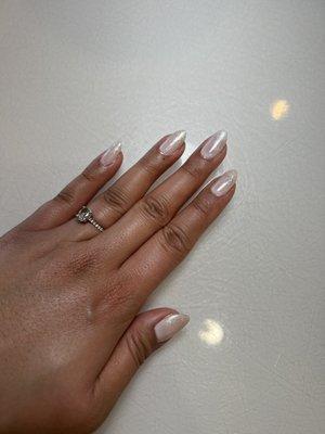 Natural almond nails with "glitter ombré"