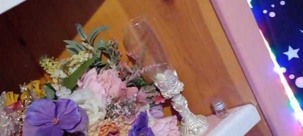 Our replacement wedding glasses since our original ones broke.  I was surprised to find some in such beautiful condition